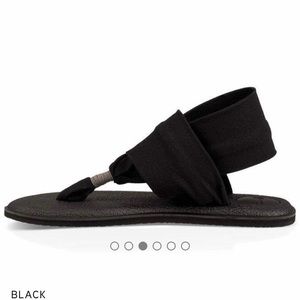 🖤 Black Sanuk Sandals 🖤 NEARLY NEW!💥SALE💥
